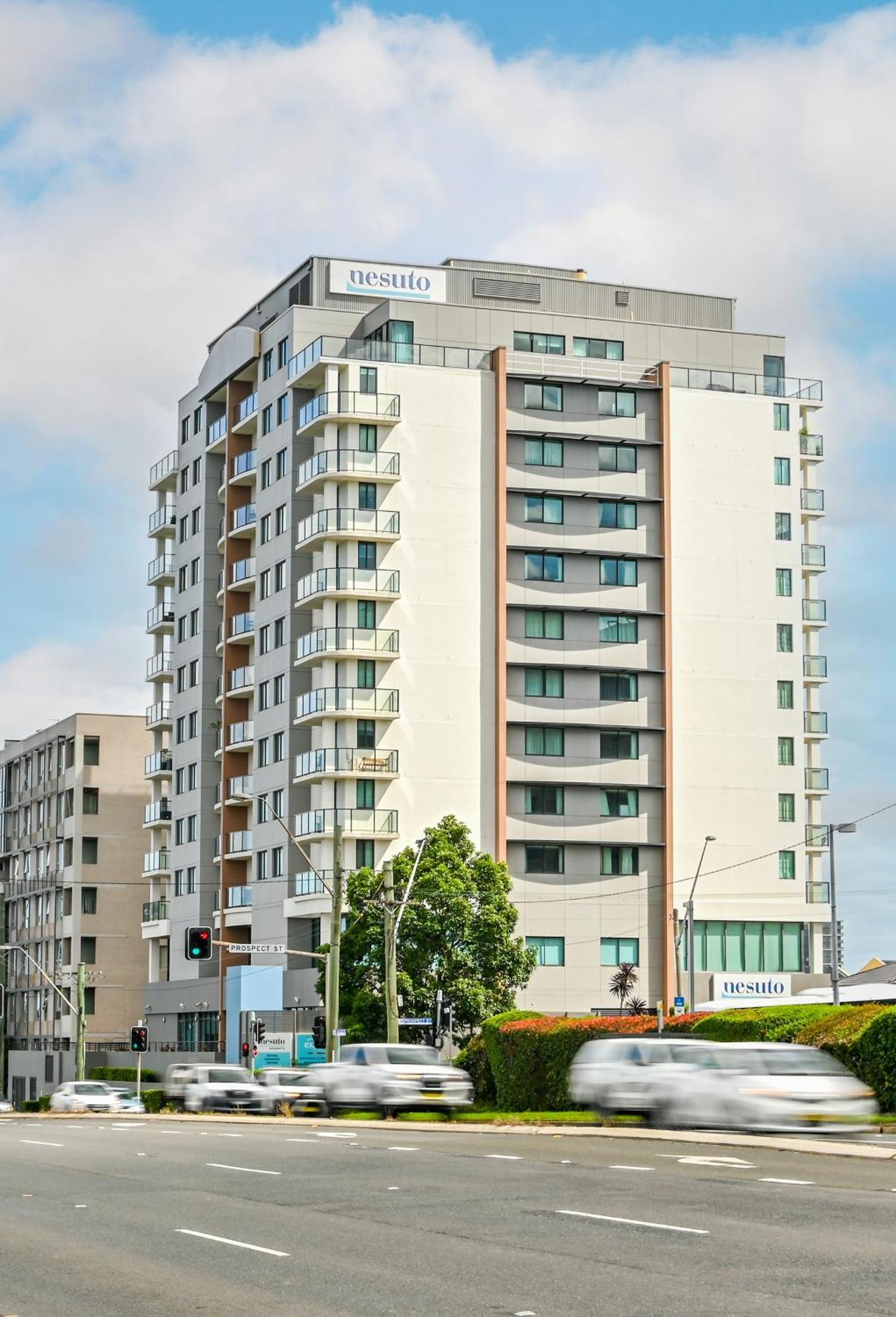 Nesuto Parramatta Aparthotel Сидни Екстериор снимка