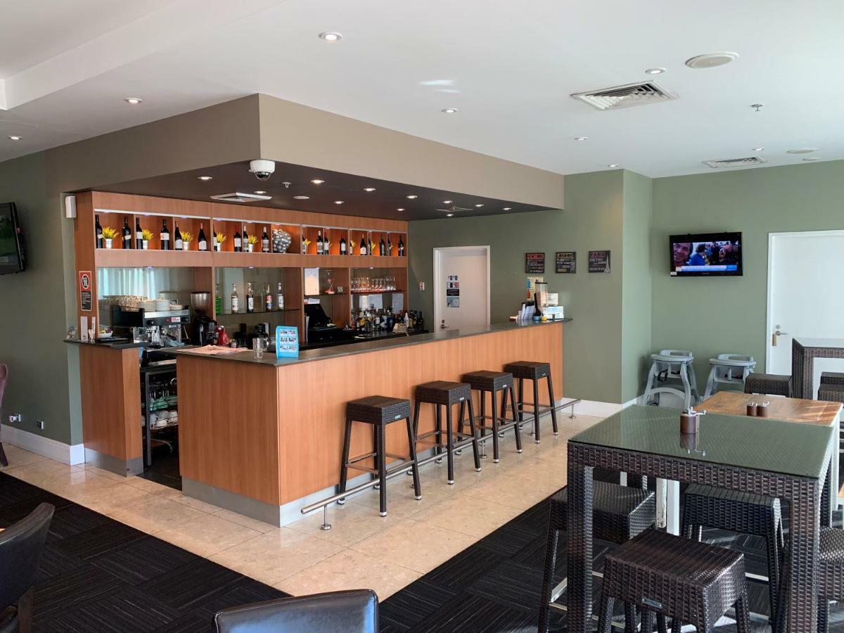 Nesuto Parramatta Aparthotel Сидни Екстериор снимка